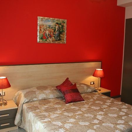 Gallery B&B มิลาซโซ ภายนอก รูปภาพ