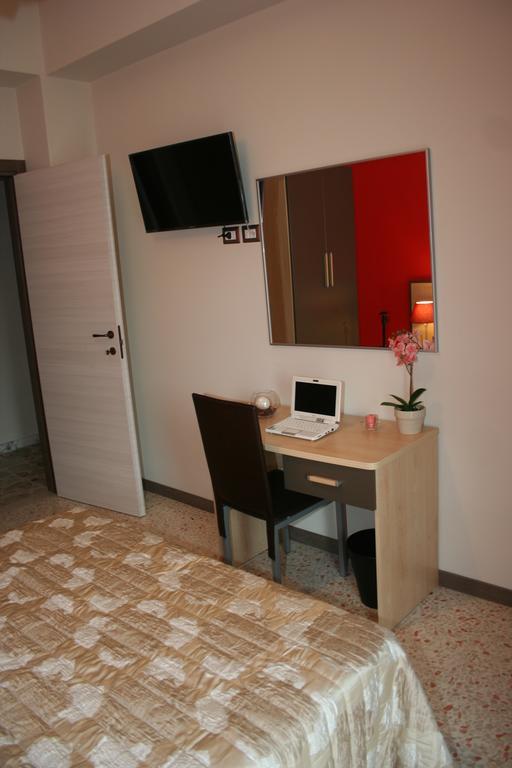 Gallery B&B มิลาซโซ ภายนอก รูปภาพ