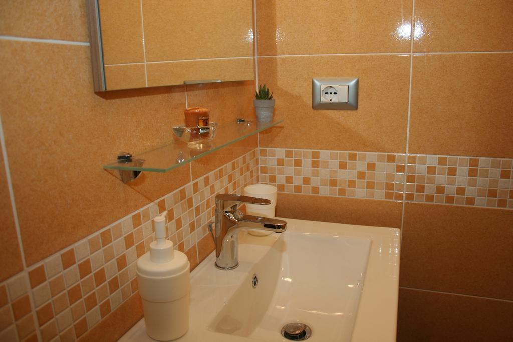 Gallery B&B มิลาซโซ ภายนอก รูปภาพ